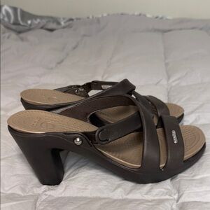 Crocs Brown Heeled Sandals sz 7